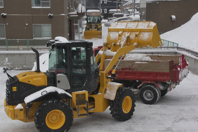 旭川市内で除排雪・雪下ろし業者をお探しの方！ | エクステリア創園株式会社