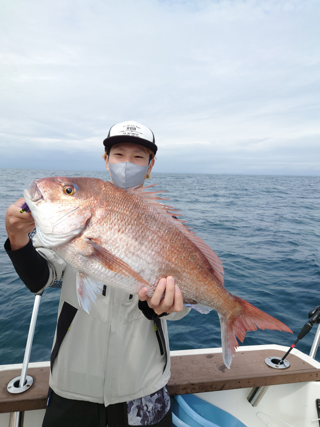 9 3 真鯛４ 最大68cm 釣り船 ジョーカー
