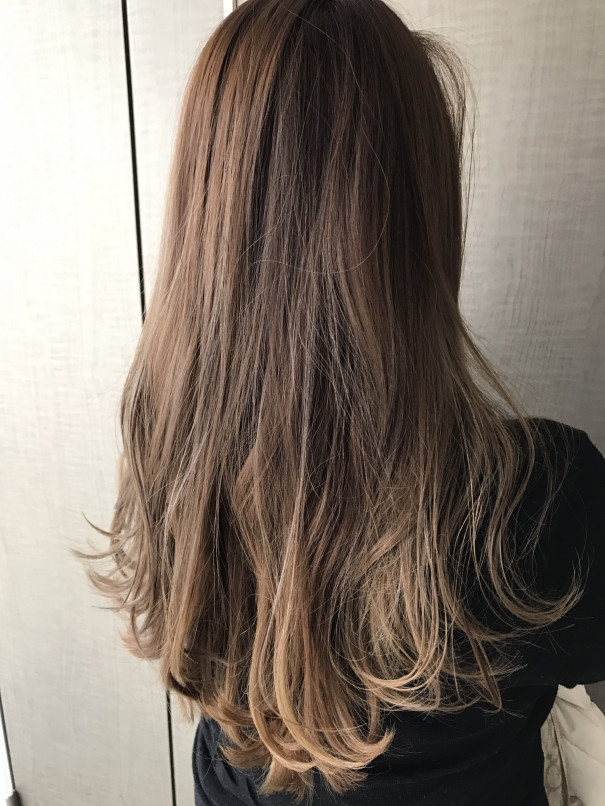 バイヤレージュカラー Aivee