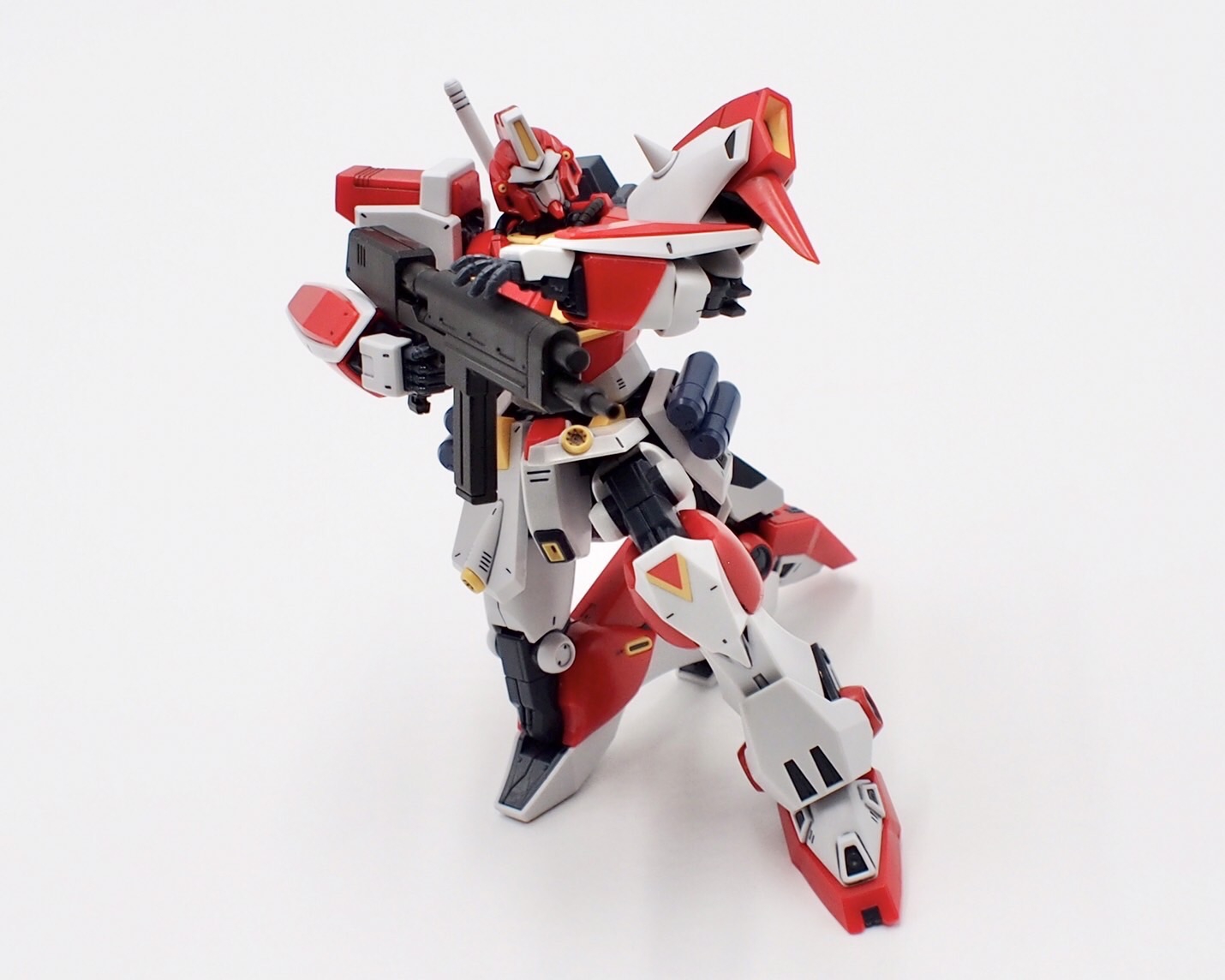 MG ガンダムF90 火星独立ジオン軍仕様 レビュー | 退屈と