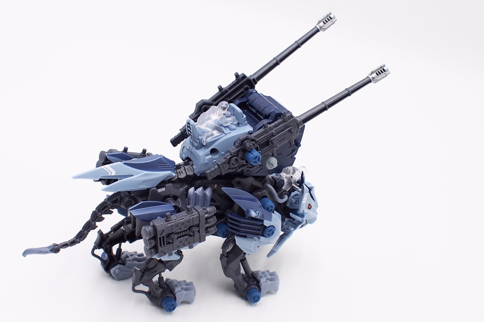 1/35 ZWR01 クライブ・ディアス専用ワイルドライガー 61StdRaEGBL._UF894,1000_QL80_.jpg