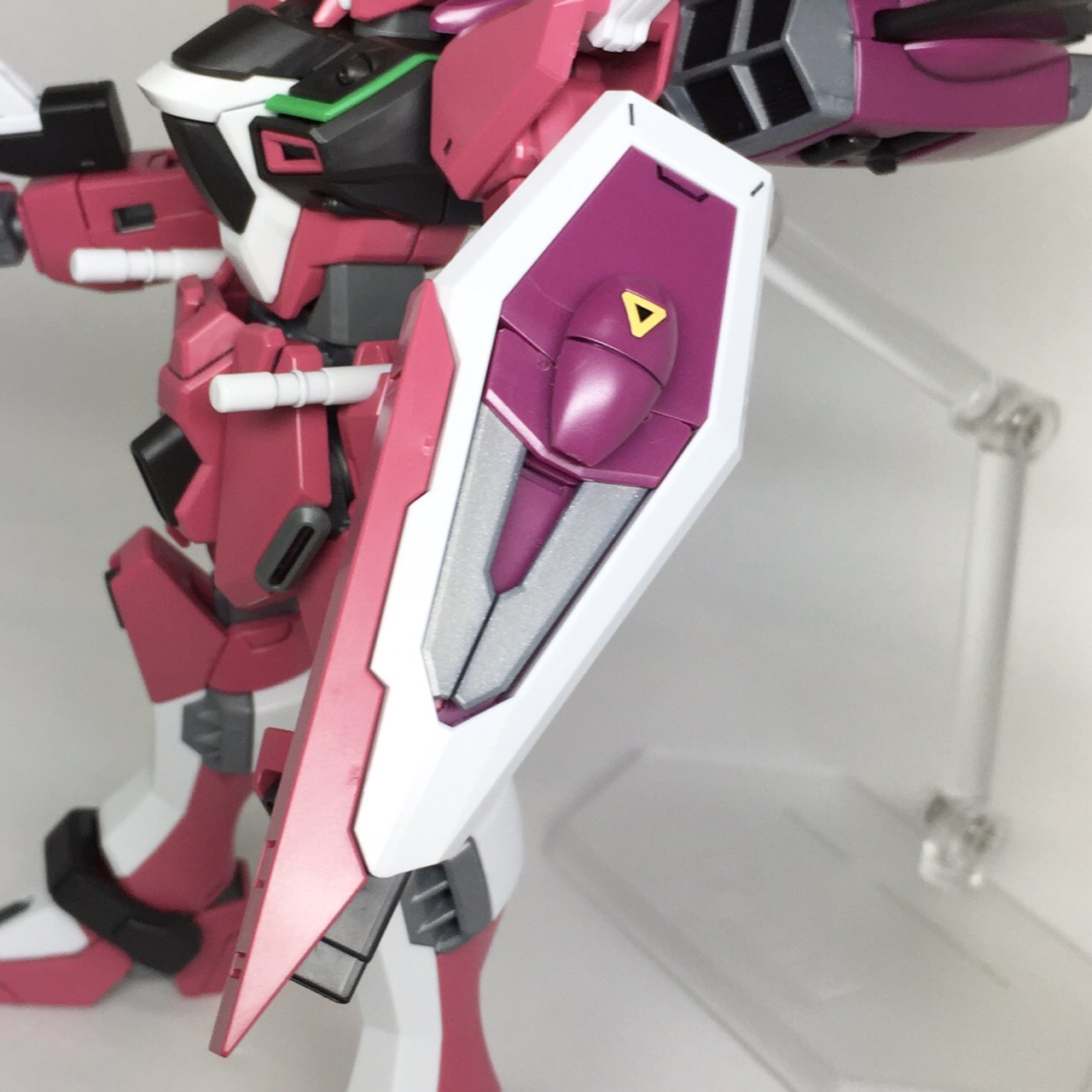 HGCE インフィニットジャスティスガンダム レビュー | 退屈 HGCE インフィニットジャスティスガンダム レビュー | 退屈