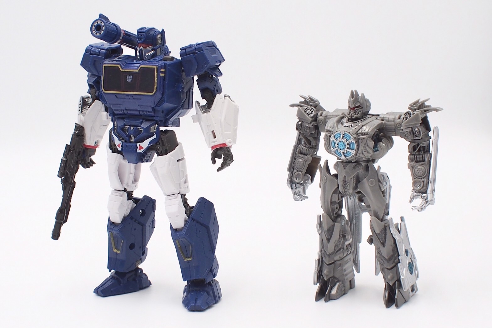 SS サウンドウェーブ & ラヴィッジ（バンブルビー版