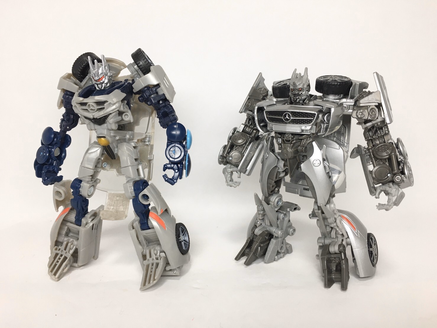 シンカイ スタジオシリーズ サウンドウェーブ Amazon.co.jp: Transformers Studio Series 83 Voyager Class