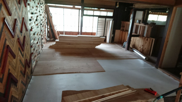 内装の進み具合 古民家カフェダイニング えんの家 長野県小県郡長和町 和田宿 旧中山道の古民家でランチ カフェを 内装の進み具合 古民家カフェダイニング えんの家 長野県小県郡長和町 和田宿 旧中山道の古民家でランチ カフェを