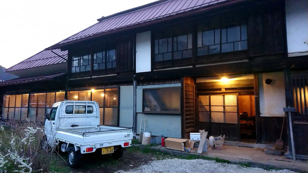電気ついた 古民家カフェダイニング えんの家 長野県小県郡長和町 和田宿 旧中山道の古民家でランチ カフェを