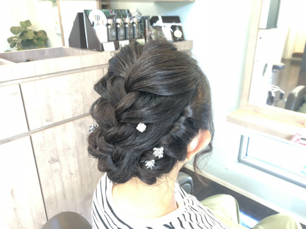 華やかヘアアレンジ ヘアーサロン Soi そあぷらす