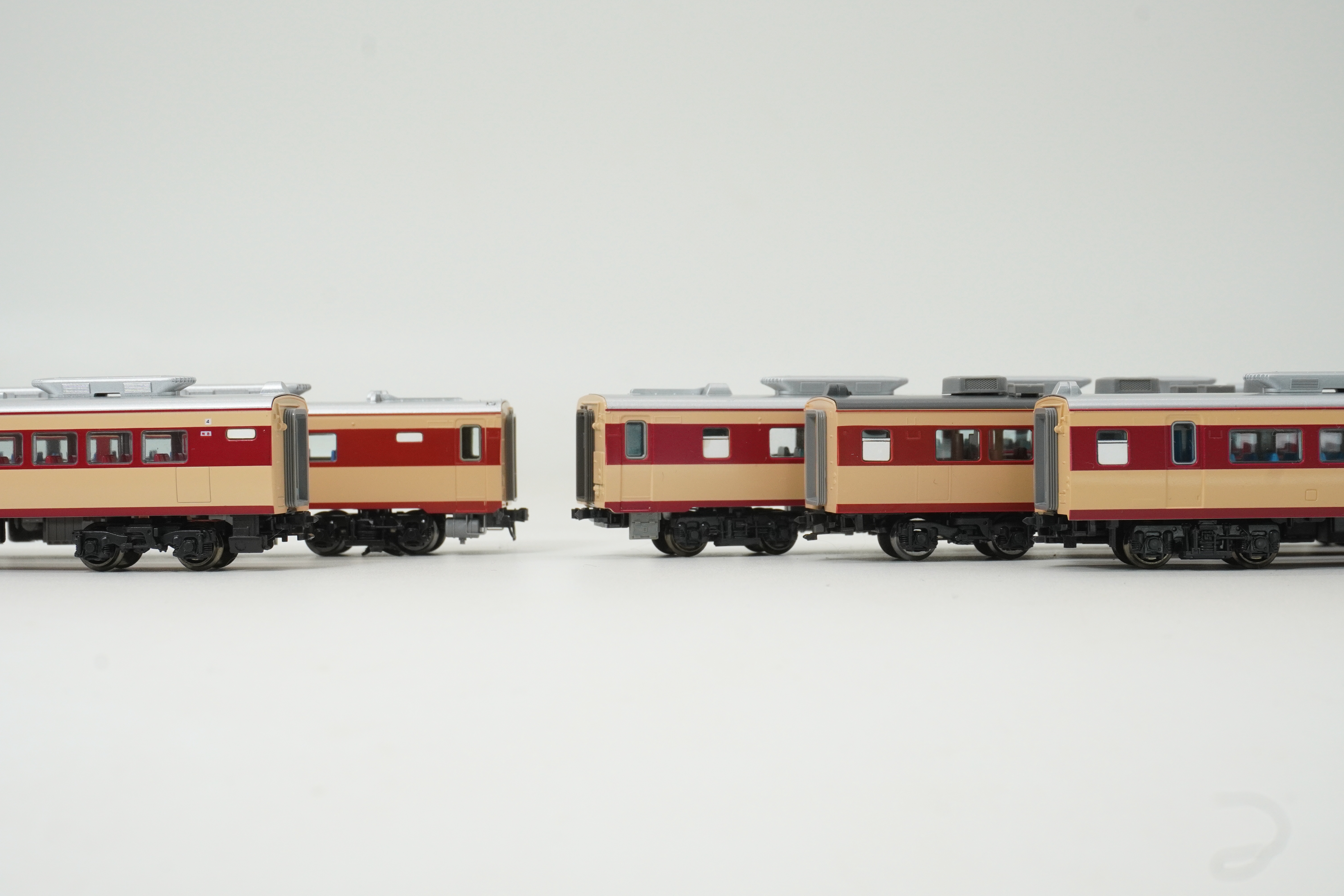 181・485系・キハ82 トイレ窓 カット済みシール | 甲府モデル 鉄道模型