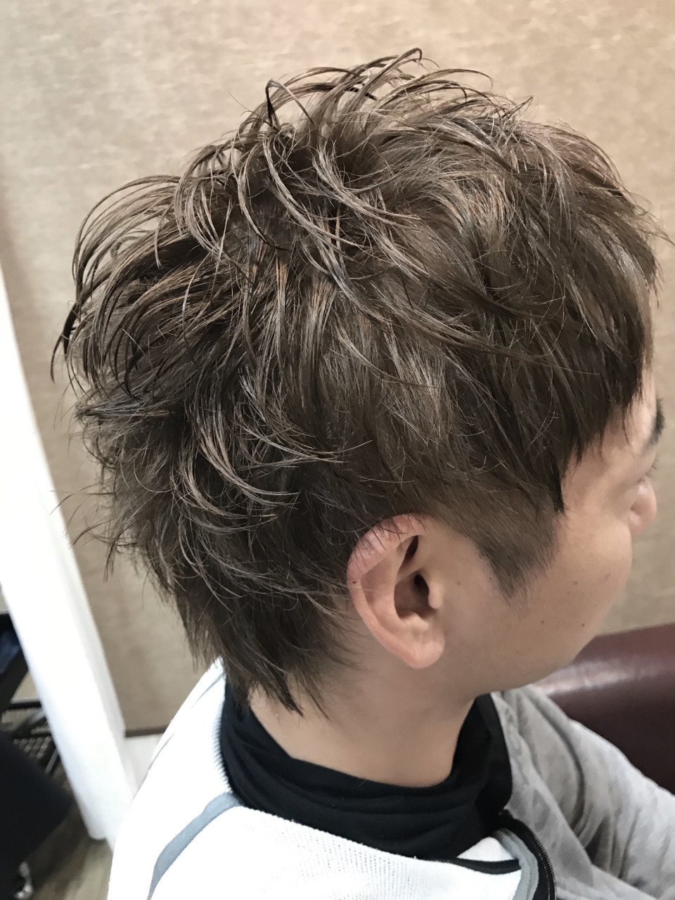 カーキグレージュは メンズスタイルに大人気 儀間宏樹の美容師日記 沖縄風サロン Reir レイール