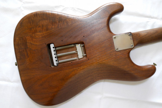 Fender Japan ST62-115 Walnut 80