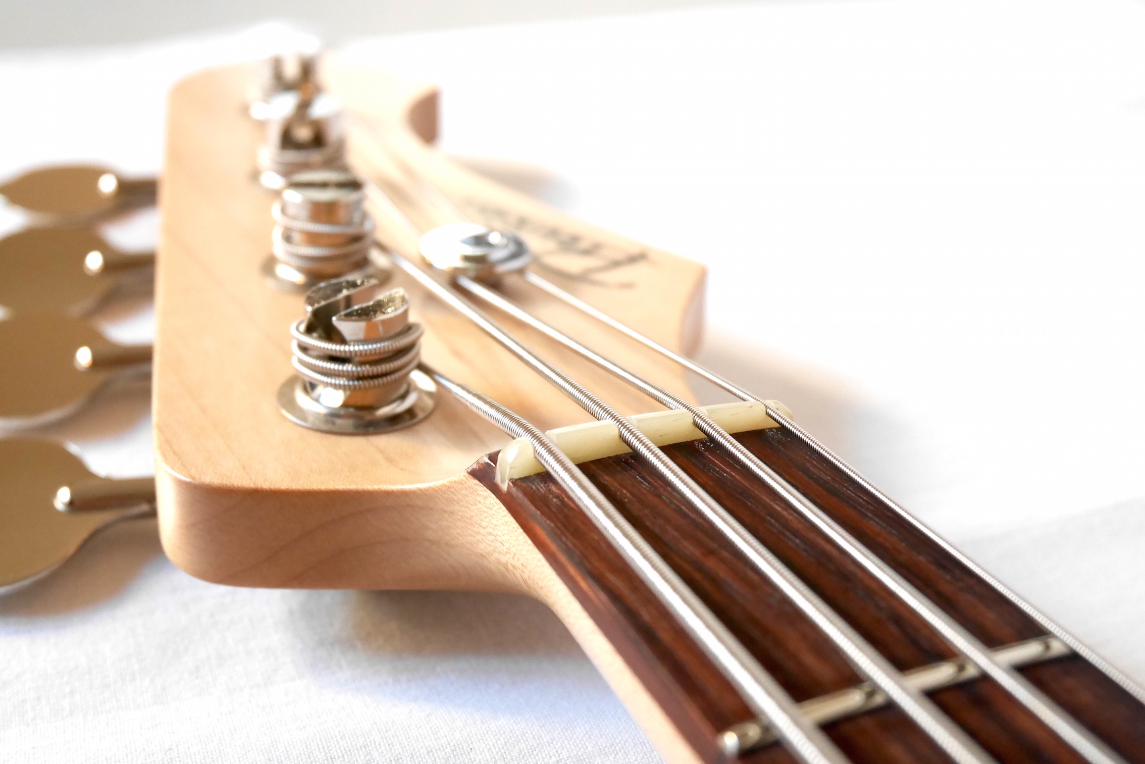 Provision Underscore Series JB | Guitar Shop FOOLS GOLD
