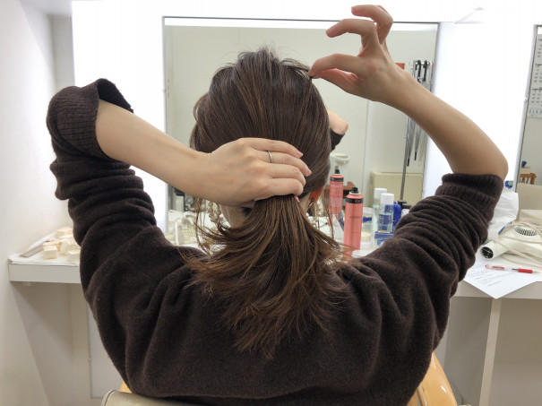 雪にも強い ゴム２本で作る 大人シニョン のやり方 今日ドキッ Life