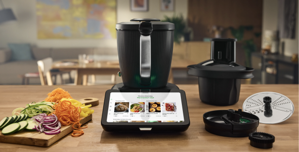 Vorwerk社 Thermomix サーモミキサー　サーモミックス　電圧変換付 20秒に1台売れてます! 欧州で圧倒的人気の万能調理器「サーモミックス