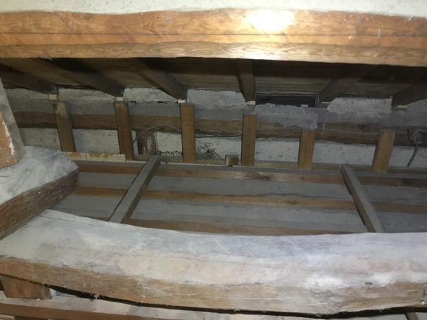 天井裏の掃除 倉敷市真備町の大工が建てる もりしげ建築工房 新築 リフォーム 天井裏の掃除 倉敷市真備町の大工が建てる もりしげ建築工房 新築 リフォーム
