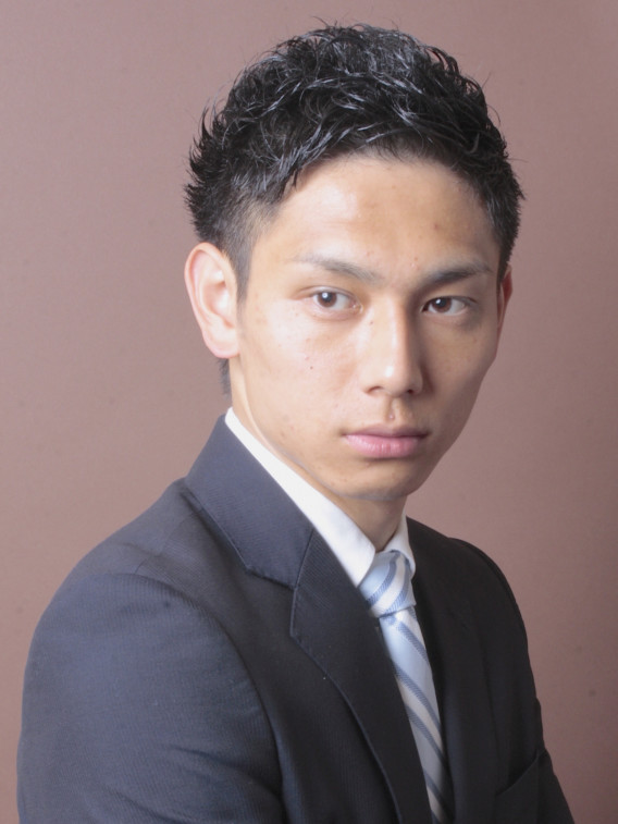 クセ毛風パーマはサイドを刈り上げて引き締める Hair Stylist Shunsuke Matsuoka クセ毛風パーマはサイドを刈り上げて引き締める Hair Stylist Shunsuke Matsuoka
