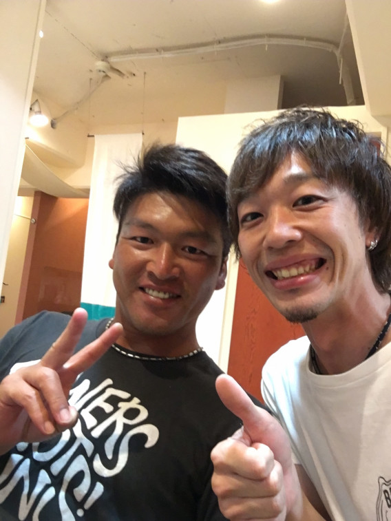 元プロ野球選手 現ベイスターズコーチの小池正晃コーチご来店 こっちはもう更新しません