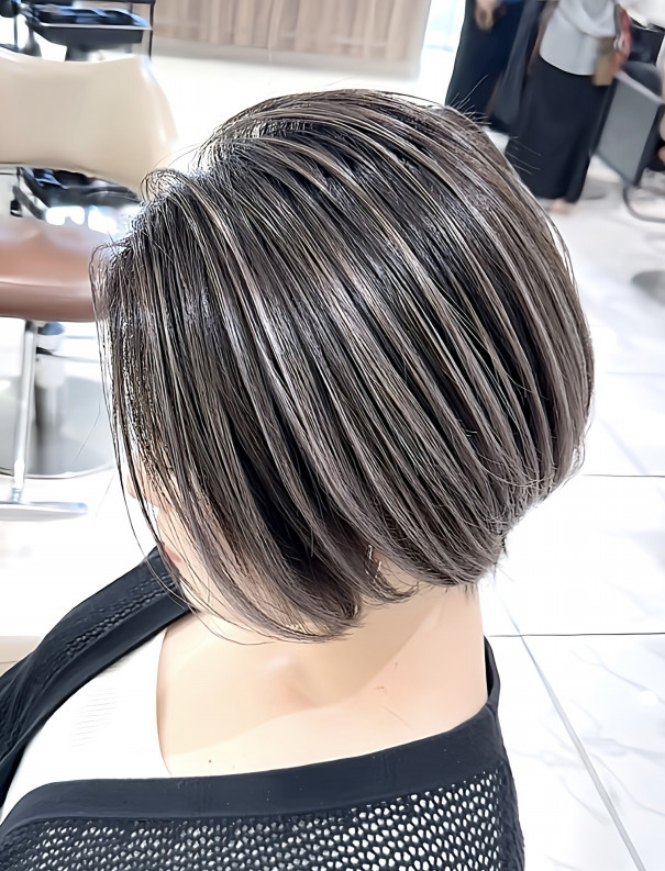 ショートボブでも可能。白髪もカバーOKバレイヤージュ | Ash 