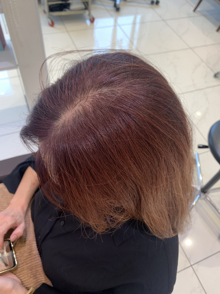 プリン知らずの放置髪 逆バレイヤージュで脱白髪染め Ash 戸田公園店 ブログ