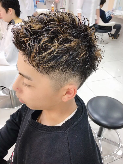 【クール】 メンズ メッシュ パーマ 最高のヘアスタイル画像