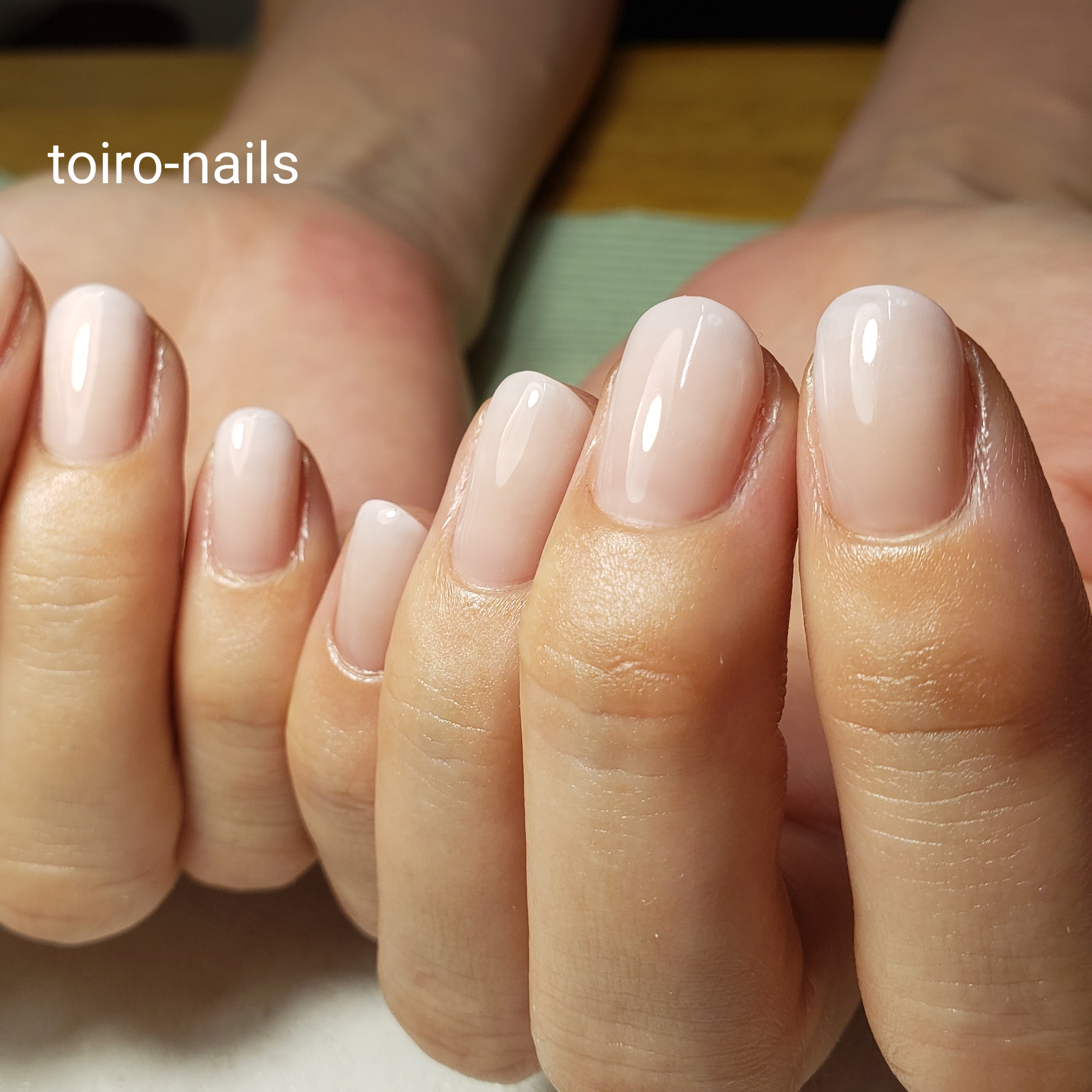 Toiro Nails