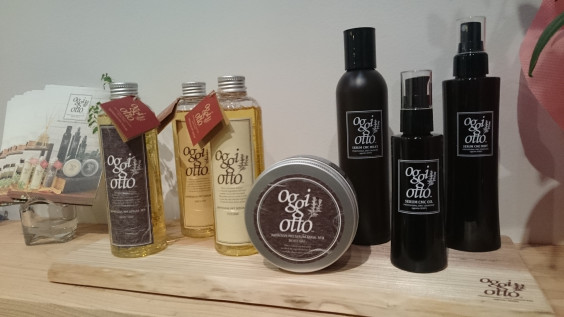 Oggiotto 大阪 谷六 Esuで買えますよ esu Hair Shaving Salon 谷町六丁目 松屋町 顔剃り出来る美容室 Oggiotto 大阪 谷六 Esuで買えますよ esu Hair Shaving Salon 谷町六丁目 松屋町 顔剃り出来る美容室