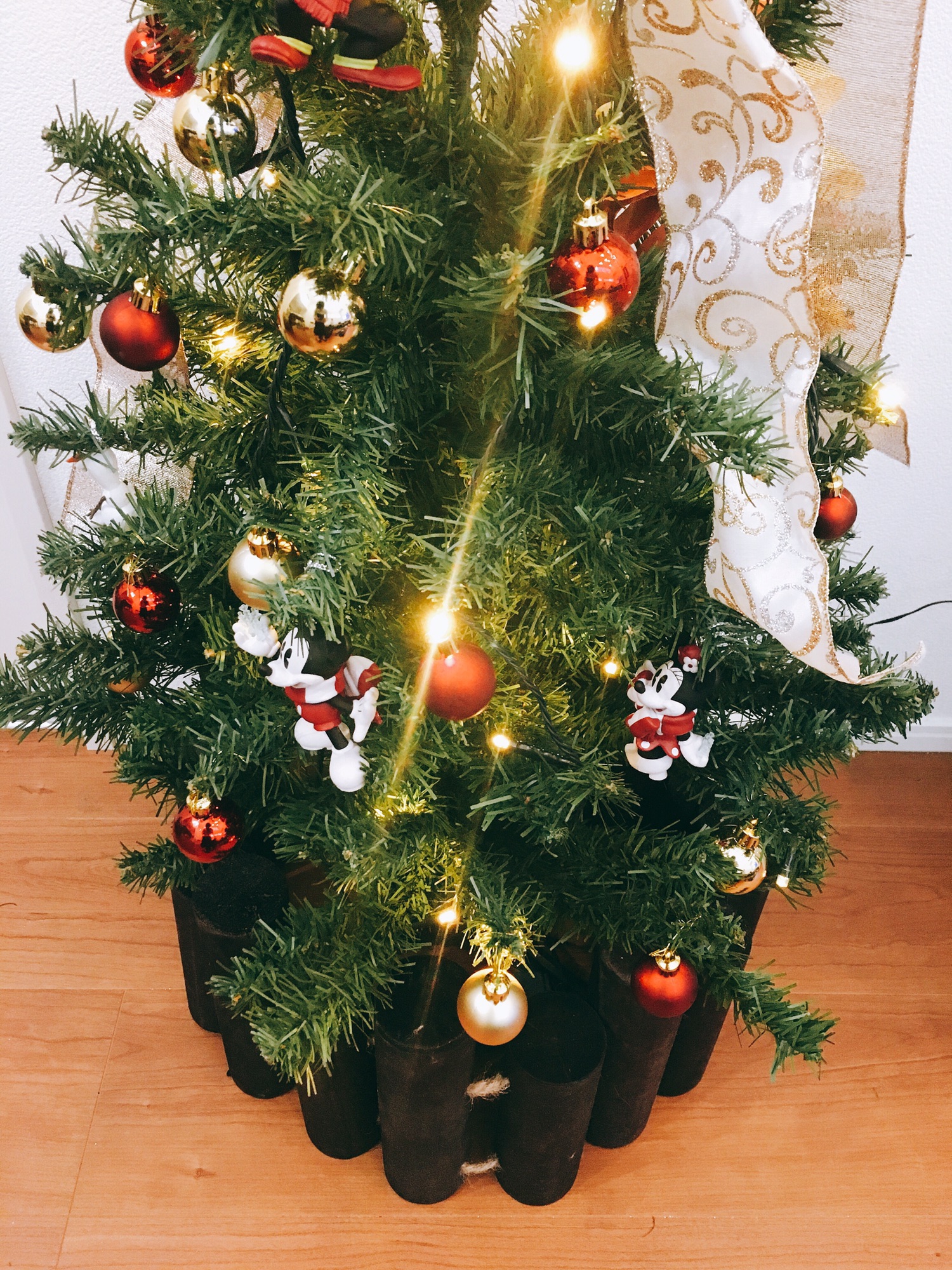 クリスマスツリーの足隠し - 100均の丸太とstudio CLIPの丸太 足隠し 