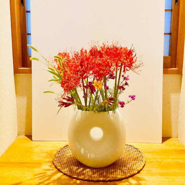 生け花教室 華道 草月流 プチ生け花から 本格的な作品まで対応 Color Flower 美文字 By彩華