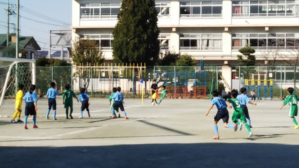 さいたま市中央大会プレーオフ 4年 浦和土合サッカースポーツ少年団 埼玉県さいたま市のサッカー少年団