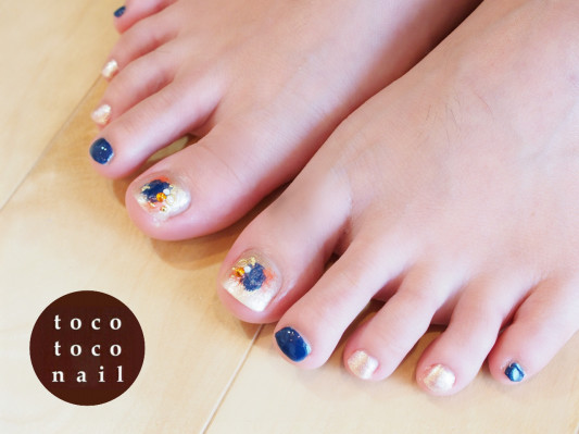 大人エスニック ペディキュア Tocotoco Nail