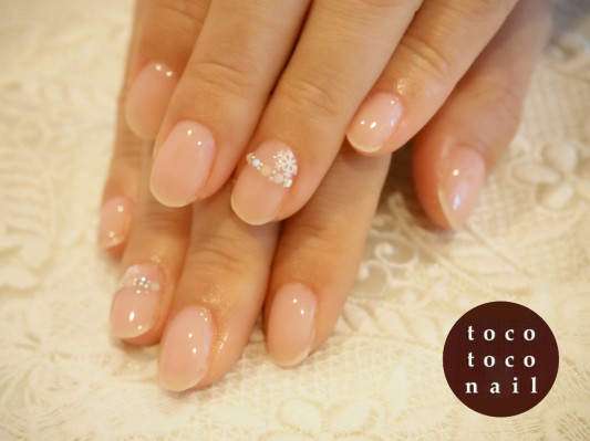 さりげな雪 ジェルネイル Tocotoco Nail