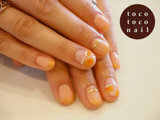 オレンジ水彩フラワー ジェルネイル Tocotoco Nail