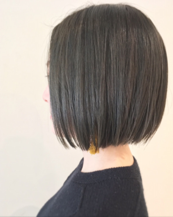 アッシュカラーとストレートでクールなボブ Megurihair S Ownd