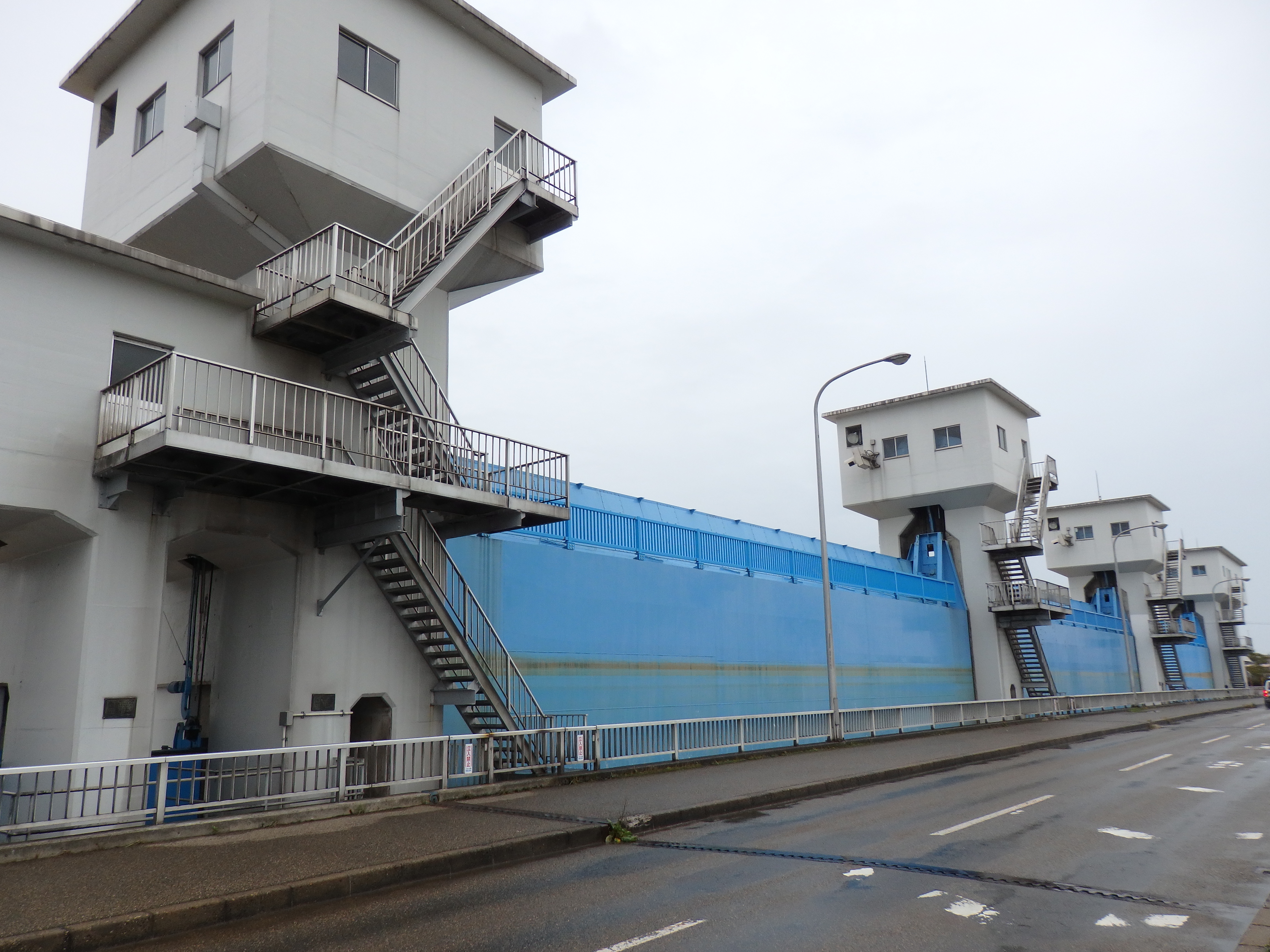 信濃川水門（しなのがわすいもん） | 新潟のダム