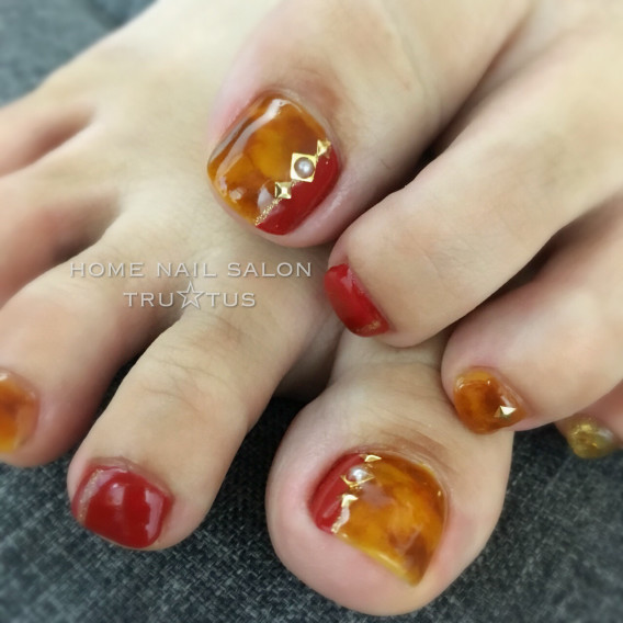 秋フットネイル べっ甲 ボルドー 東京都 町田の出張ネイル Home Nail Salon Tru Tus 大人可愛いシンプルネイル