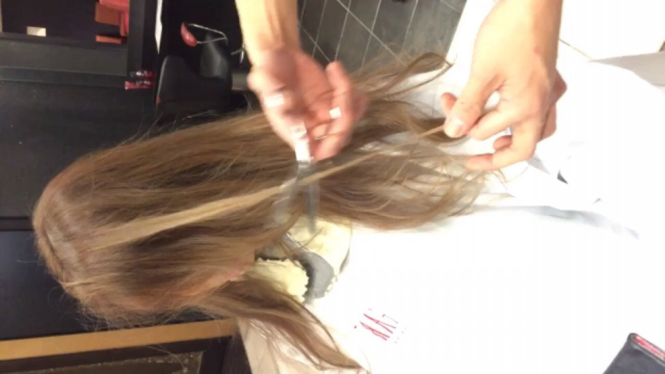 美報 パリ式エフィラージュカット ヘアデザイナー 吉浦 翔鶴麻 美報 パリ式エフィラージュカット ヘアデザイナー 吉浦 翔鶴麻