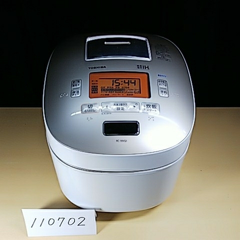 TOSHIBA    炊飯器　　RC-18HE9
