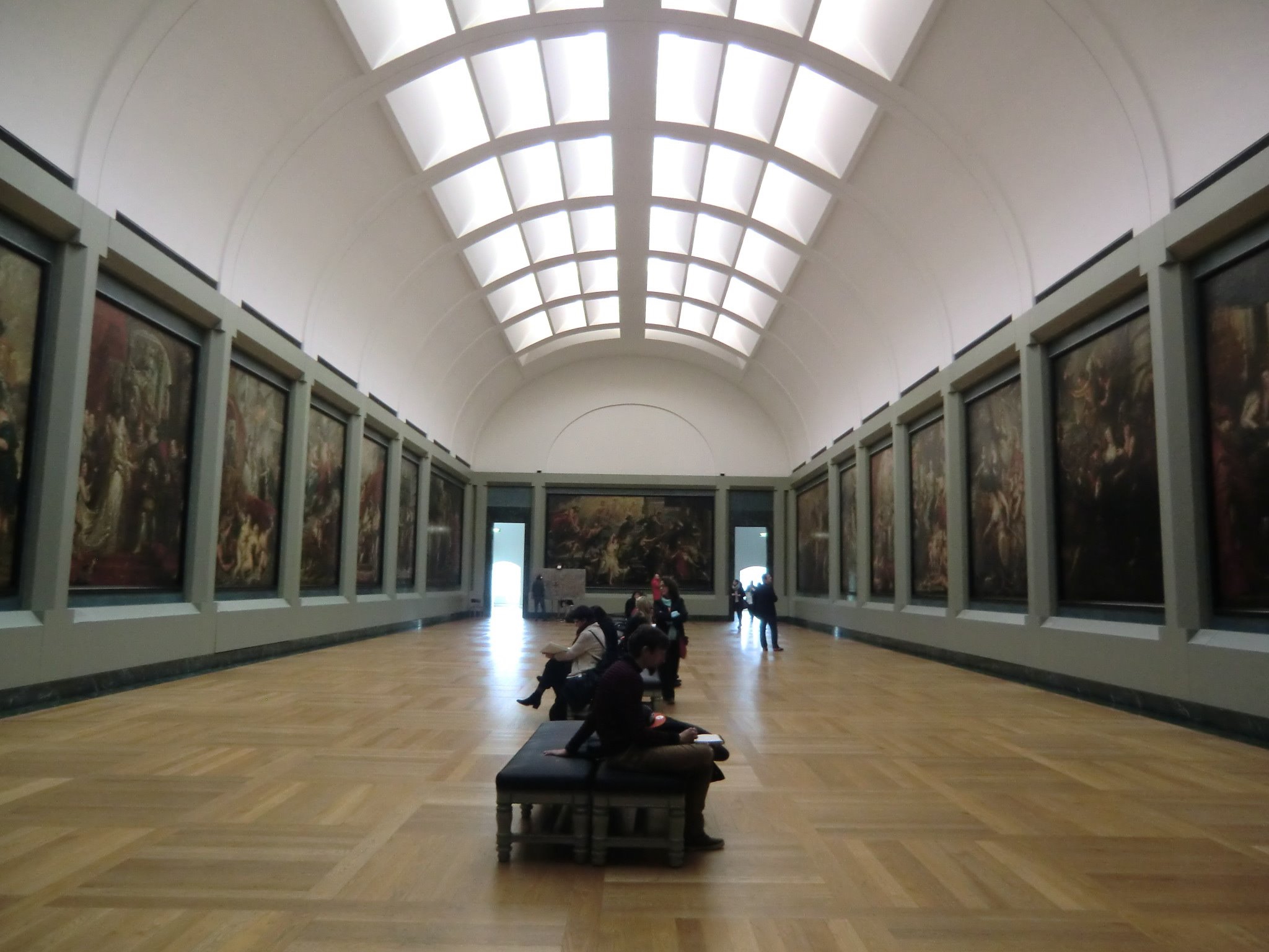西洋絵画最大の巨匠の一人ルーベンスの最高傑作。 連作マリー・ド