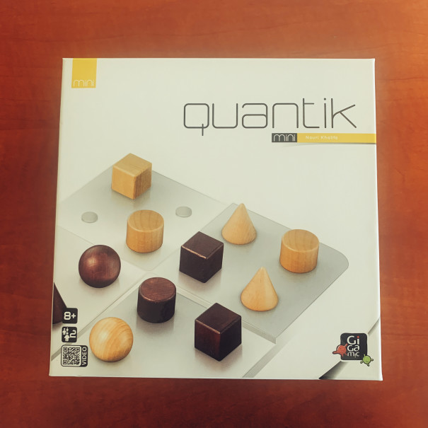オシャレなボードゲームでリスクマネジメントが学べる Quantik クアンティック のご紹介 第二の家 ブログ 藤沢市の個別指導塾のお話