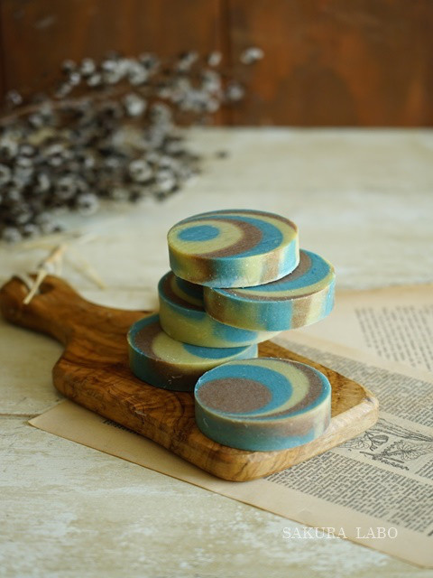 メンソールクリスタルの使い方 秋風スースー石けん 大阪 手作り石けん教室 Sakura Labo サクララボ