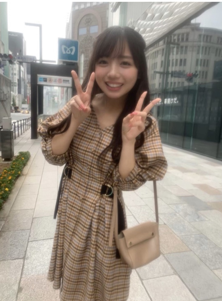 齊藤京子1stソロ写真集発売 | Sunny Slope Four By Six Document