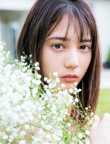 小坂菜緒1st写真集「君は誰？」/パネル展詳細決定 | Sunny Slope Four