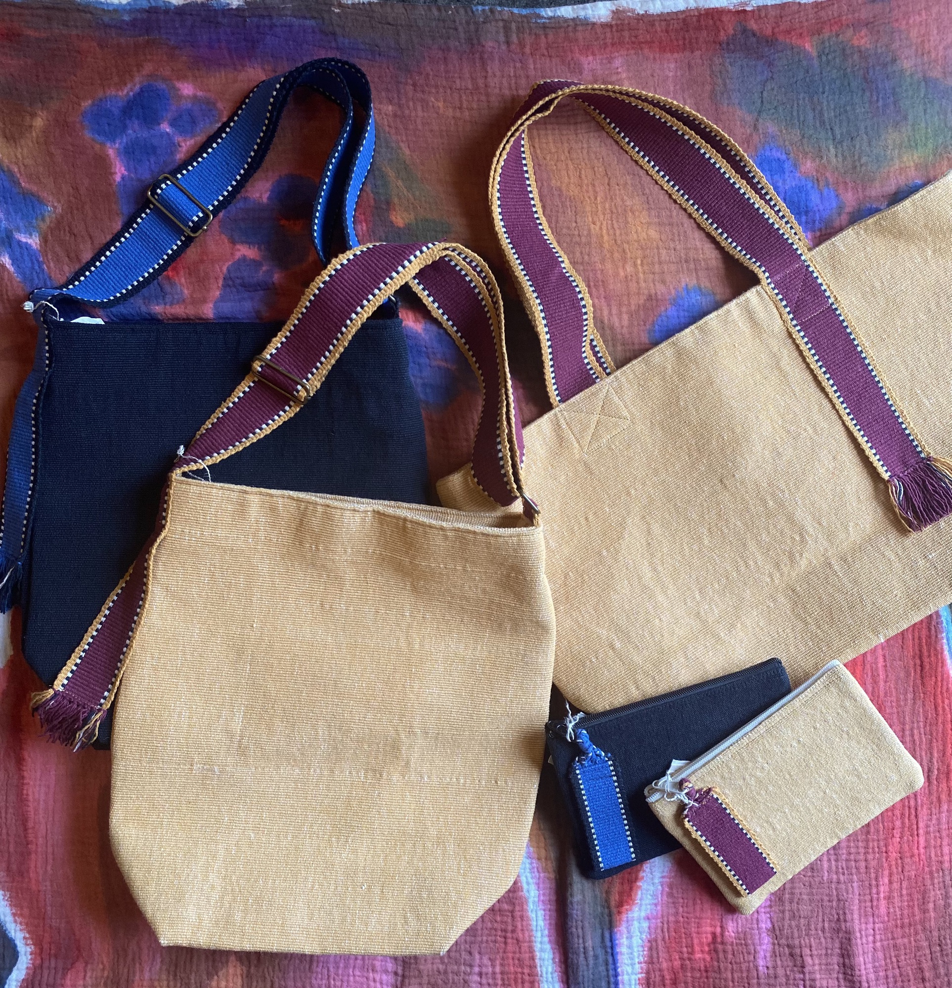 People Tree / 手織りバックストラップ ウールコットンのバッグと