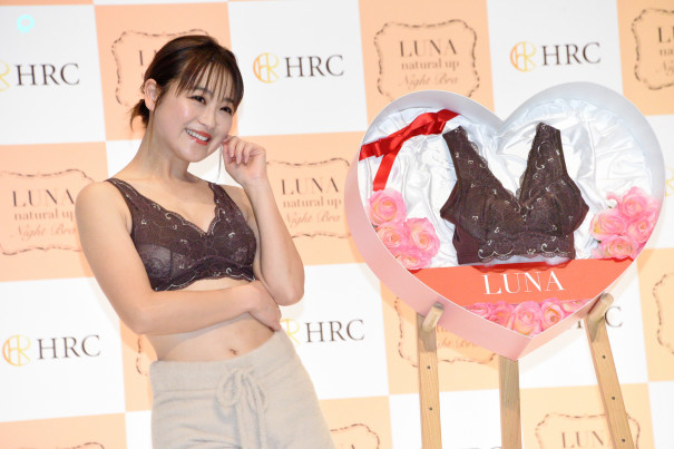 鈴木奈々が二カップ増 ナイトブラの検証期間は三ヶ月 Fphime 報道府