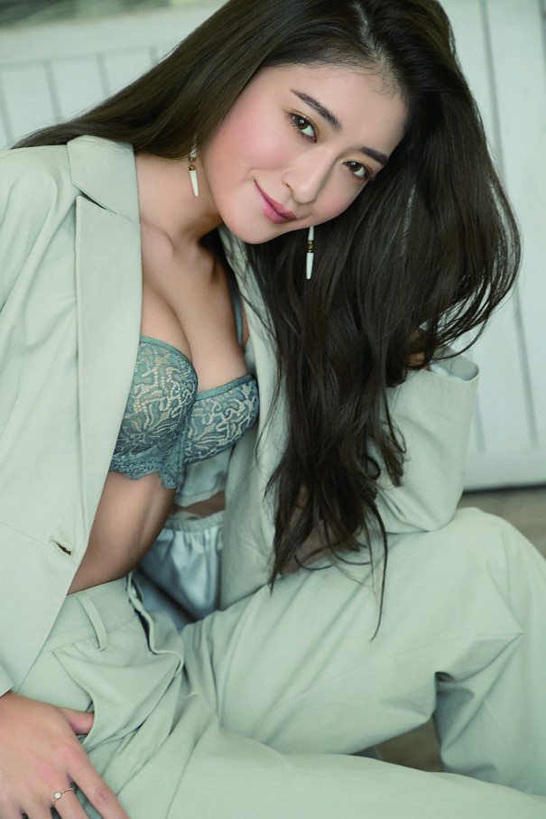 池田美優 Tuche 妖艶 Sexy 美 女性下着の ババ臭さ を排除 Fphime 報道府