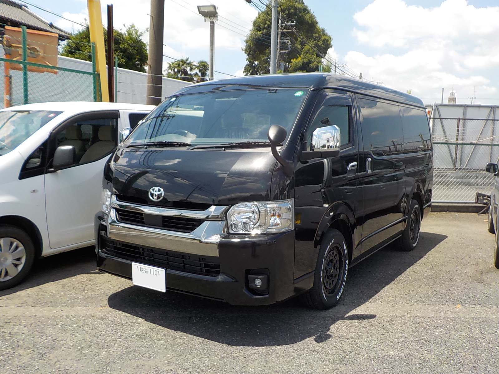 トヨタ・ハイエース専門店『ハイエースワールド』の販売・構造変更