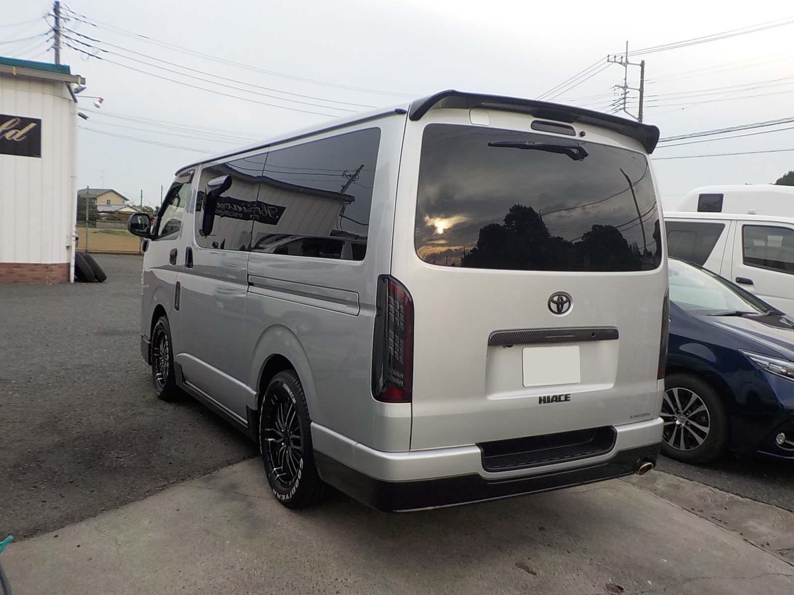 ハイエース TRH200V モデリスタエアロ取付ました 2021.07