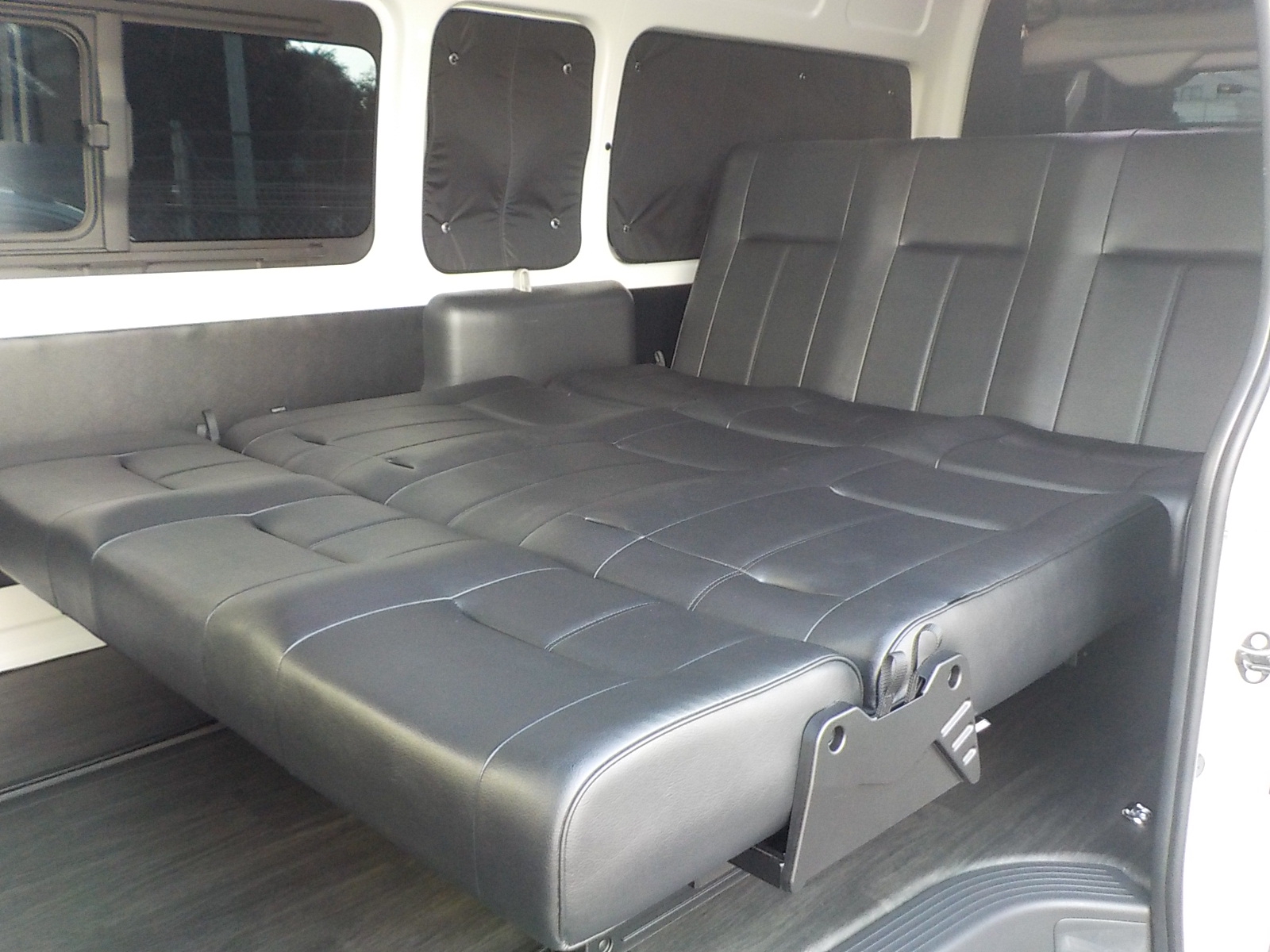 埼玉県Kさま ハイエーススーパーロング GDH226KにREVO