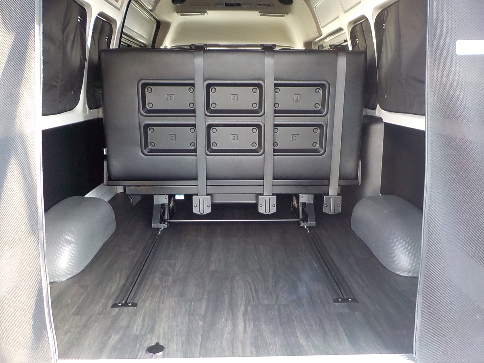 埼玉県Kさま ハイエーススーパーロング GDH226KにREVO