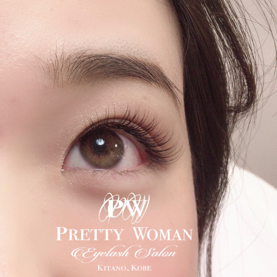 シングルラッシュやフラットラッシュの違いとは Eyelash Salon Pretty Woman