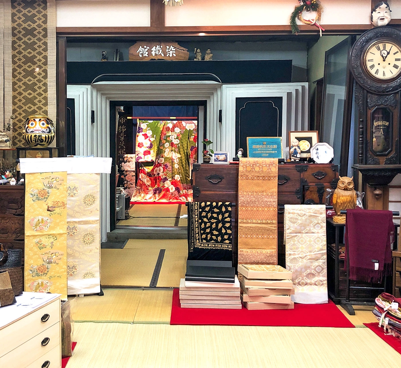 まるで美術館！ 古き良きものを愛する呉服店 | The secrets of SUZAKA